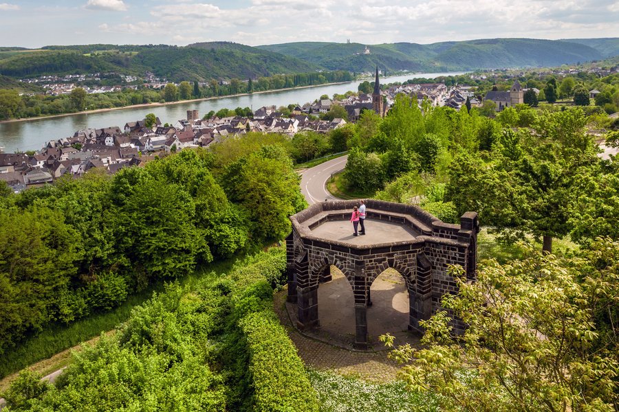 Der Rheinbogen lädt zu historischen Erkundungstouren ein  